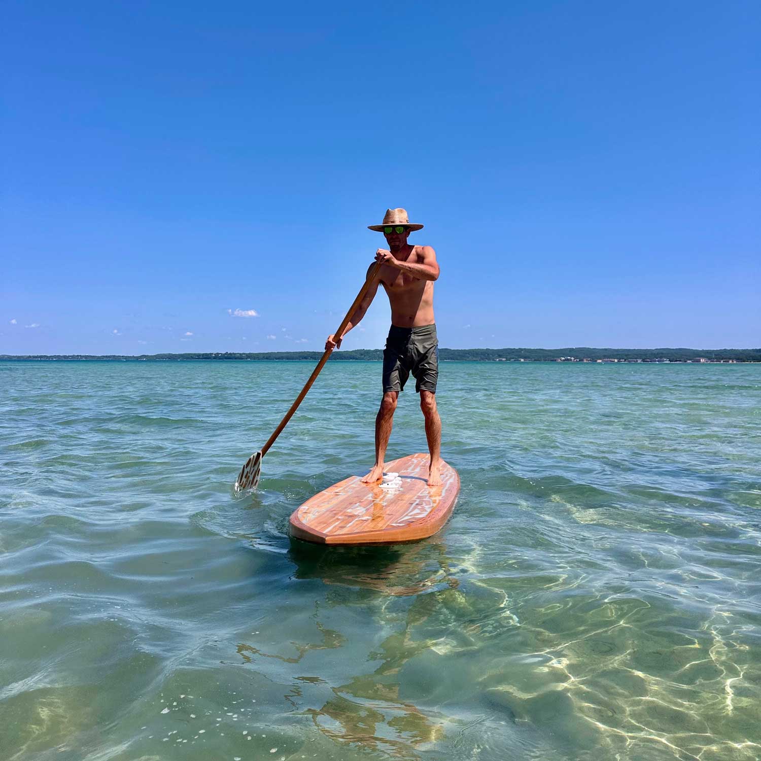 SUP-lifestyle-sw-paddling